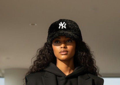 BLACK - (NY) FAUX FUR CAP - ONE SIZE
